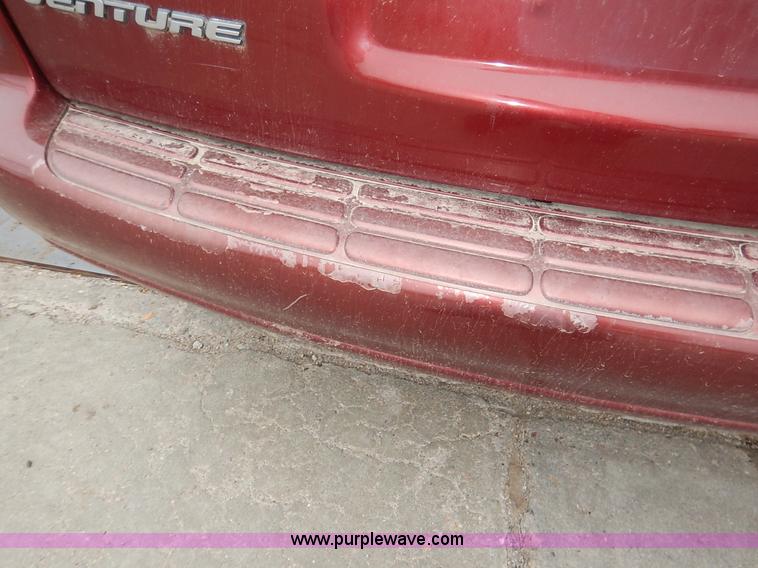 image for item K1671 2002 Chevrolet Venture van