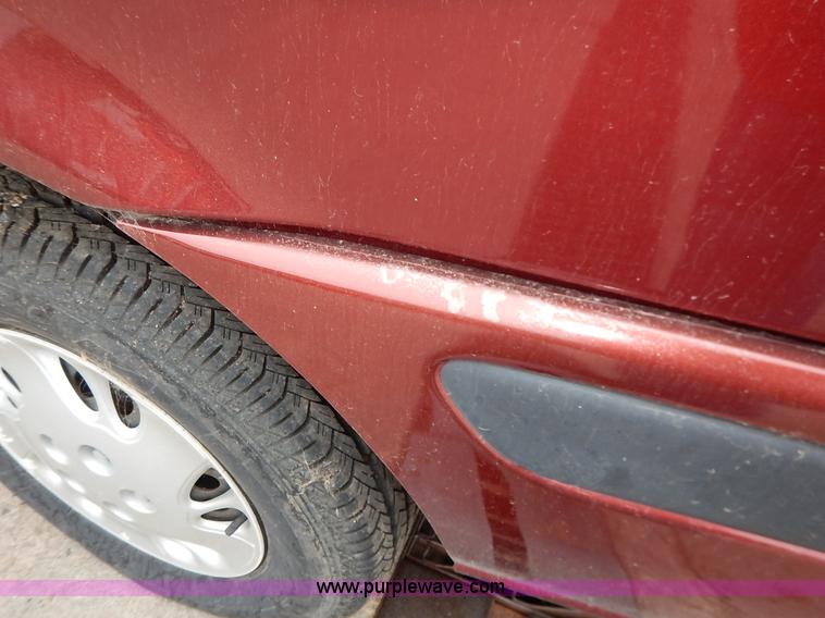 image for item K1671 2002 Chevrolet Venture van