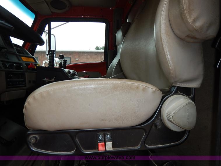 image for item K1673 2001 Sterling LP7500 dump truck