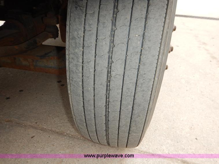 image for item K1673 2001 Sterling LP7500 dump truck