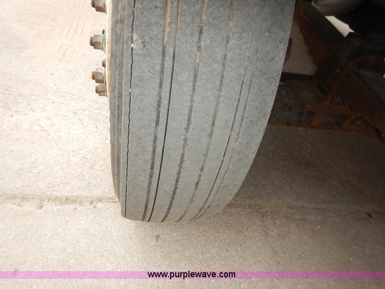 image for item K1673 2001 Sterling LP7500 dump truck