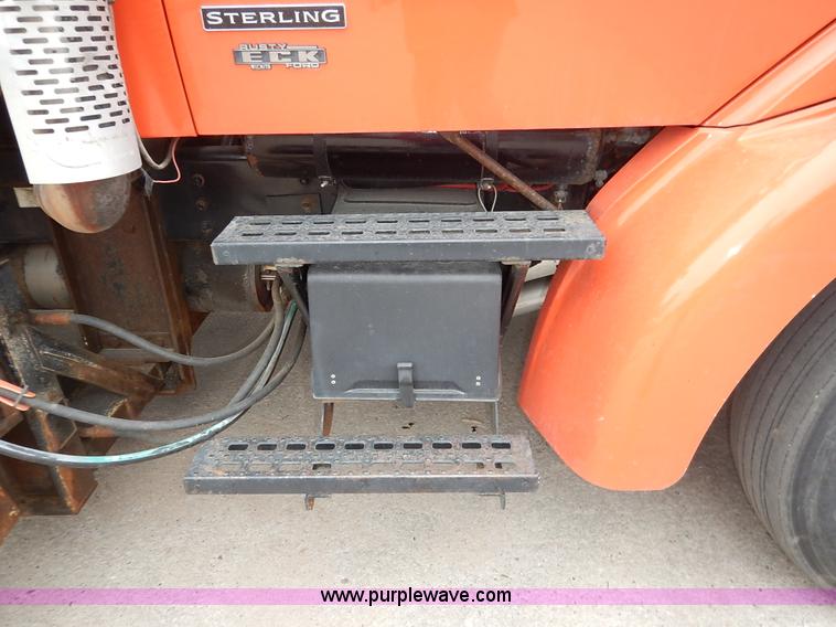 image for item K1673 2001 Sterling LP7500 dump truck