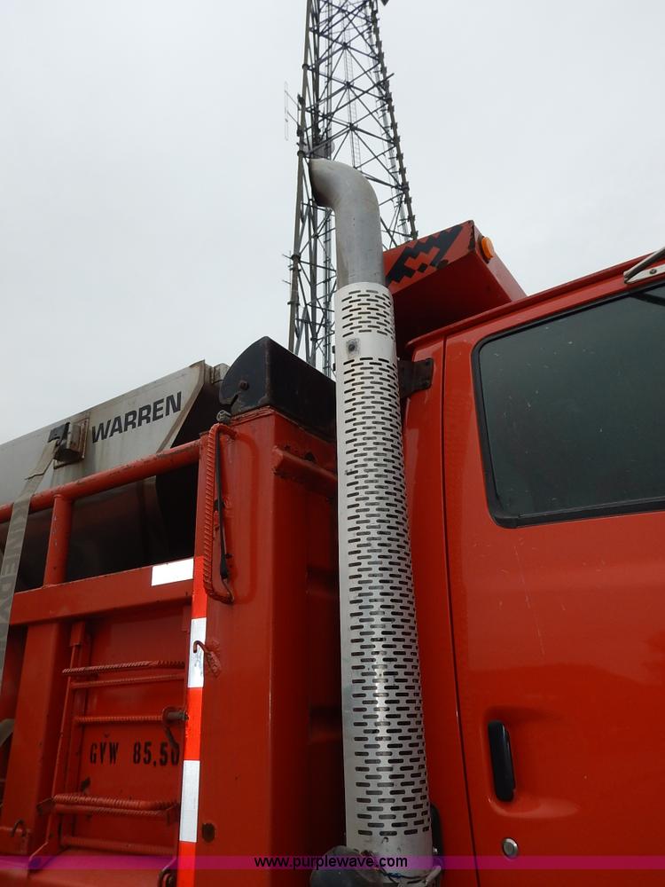 image for item K1673 2001 Sterling LP7500 dump truck