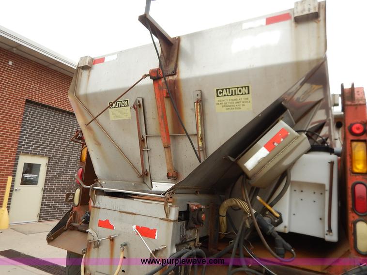 image for item K1673 2001 Sterling LP7500 dump truck