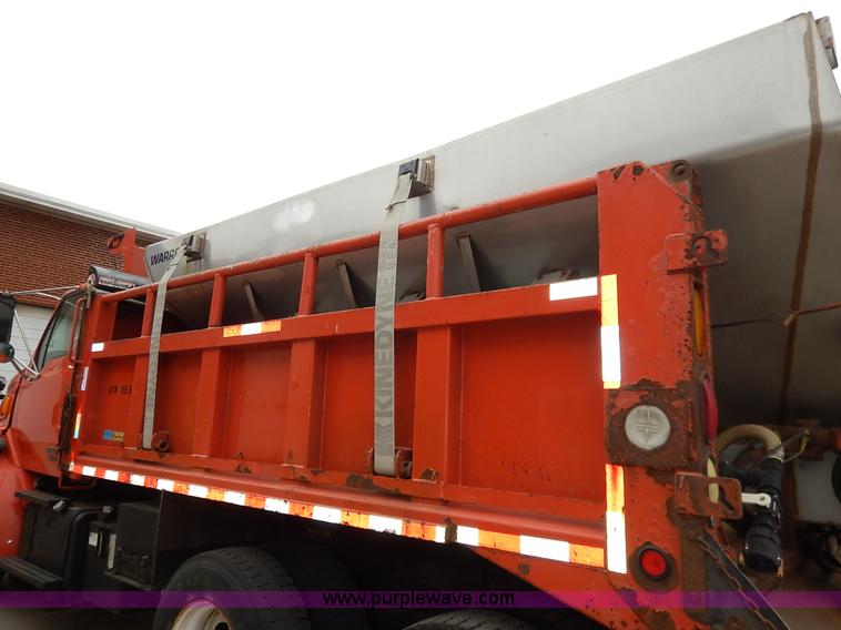 image for item K1673 2001 Sterling LP7500 dump truck