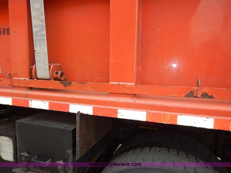 image for item K1673 2001 Sterling LP7500 dump truck