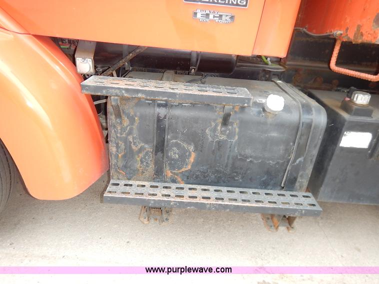 image for item K1673 2001 Sterling LP7500 dump truck