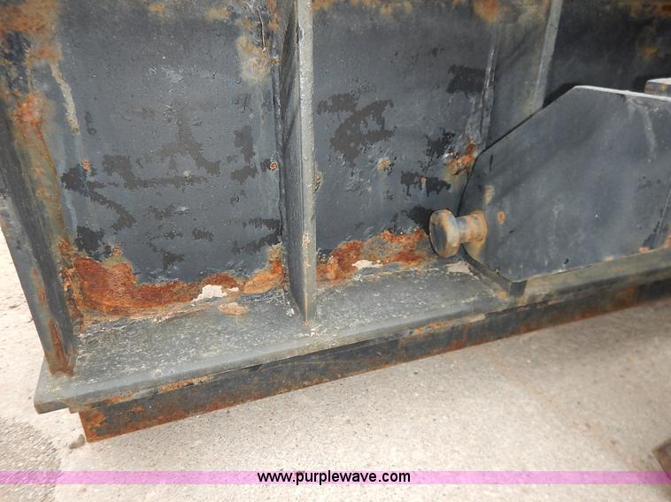 image for item K1673 2001 Sterling LP7500 dump truck