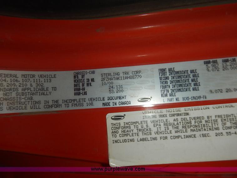 image for item K1673 2001 Sterling LP7500 dump truck