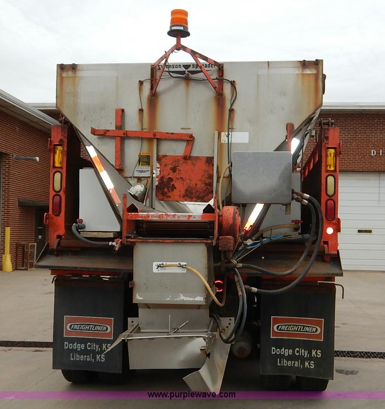 image for item K1674 1999 International 4900 dump truck