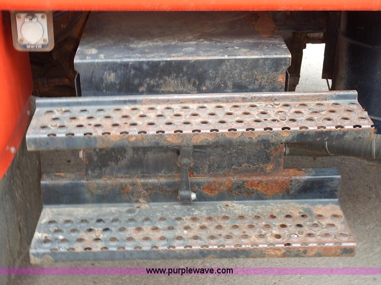 image for item K1674 1999 International 4900 dump truck