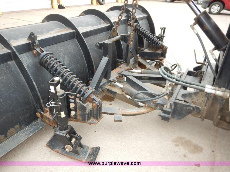 image for item K1674 1999 International 4900 dump truck