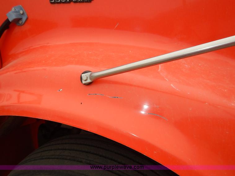 image for item K1674 1999 International 4900 dump truck