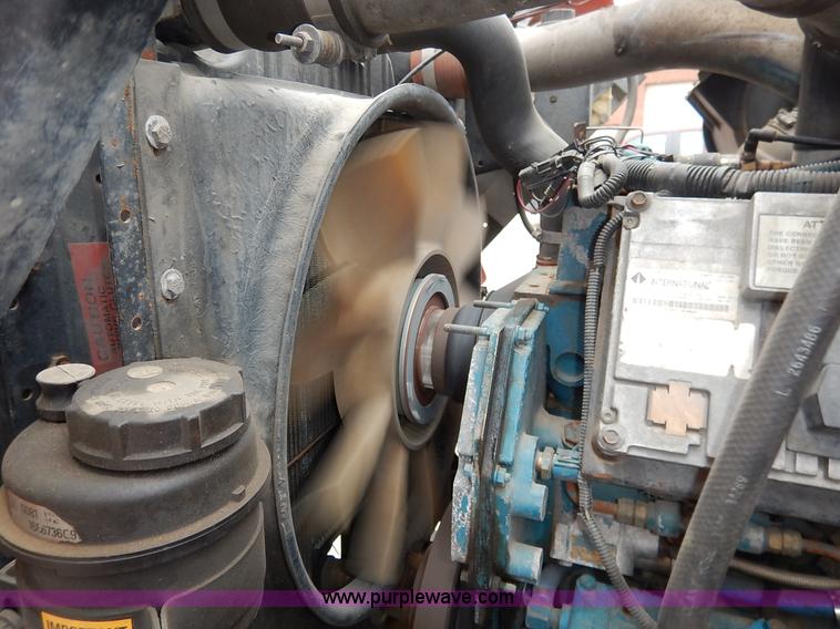 image for item K1674 1999 International 4900 dump truck