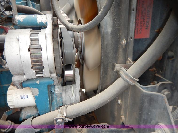 image for item K1674 1999 International 4900 dump truck