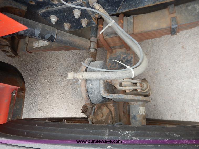 image for item K1674 1999 International 4900 dump truck