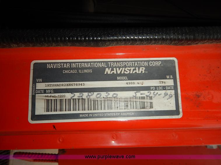 image for item K1674 1999 International 4900 dump truck