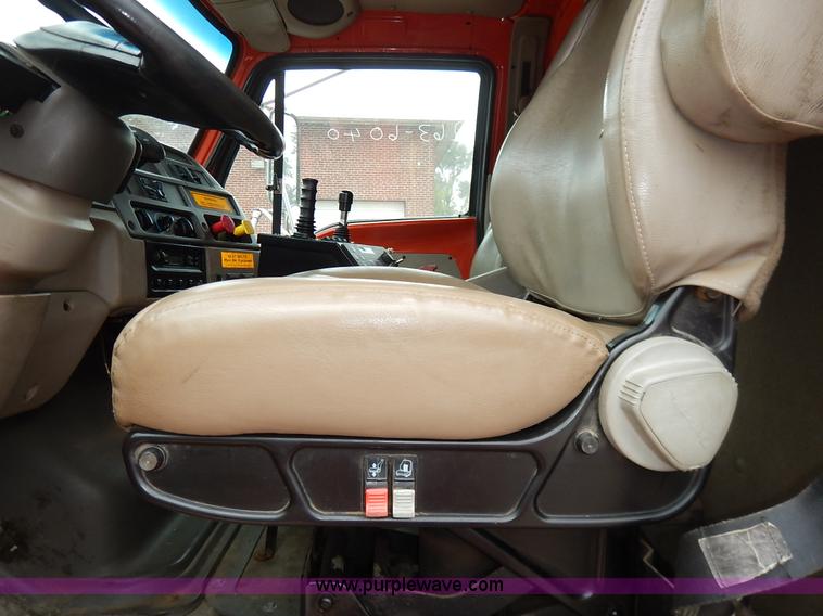 image for item K1678 2001 Sterling LT7500 dump truck