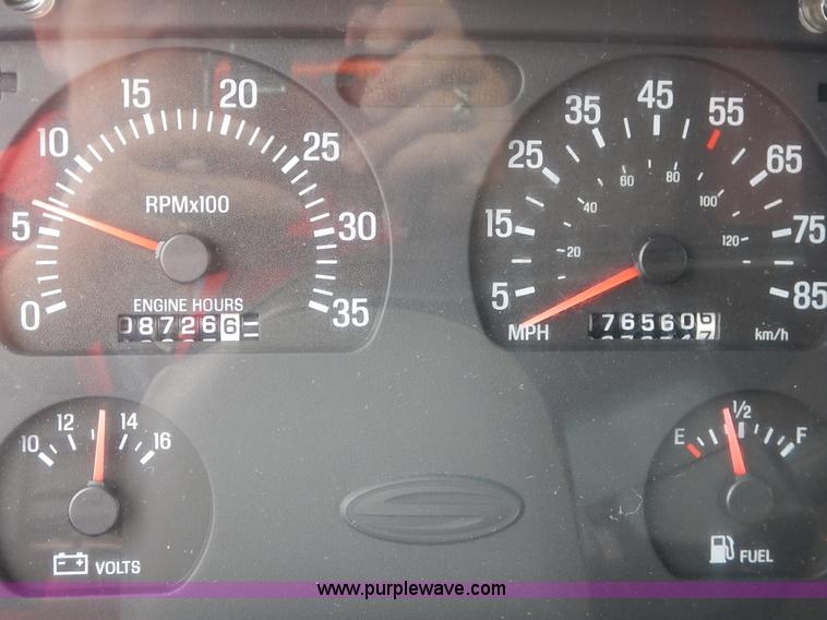 image for item K1678 2001 Sterling LT7500 dump truck