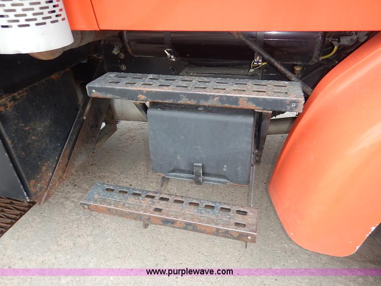 image for item K1678 2001 Sterling LT7500 dump truck