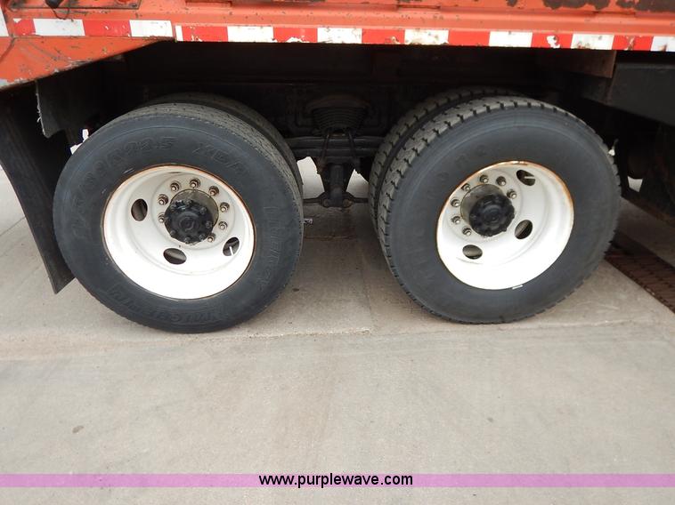 image for item K1678 2001 Sterling LT7500 dump truck