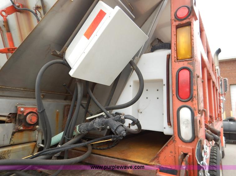 image for item K1678 2001 Sterling LT7500 dump truck