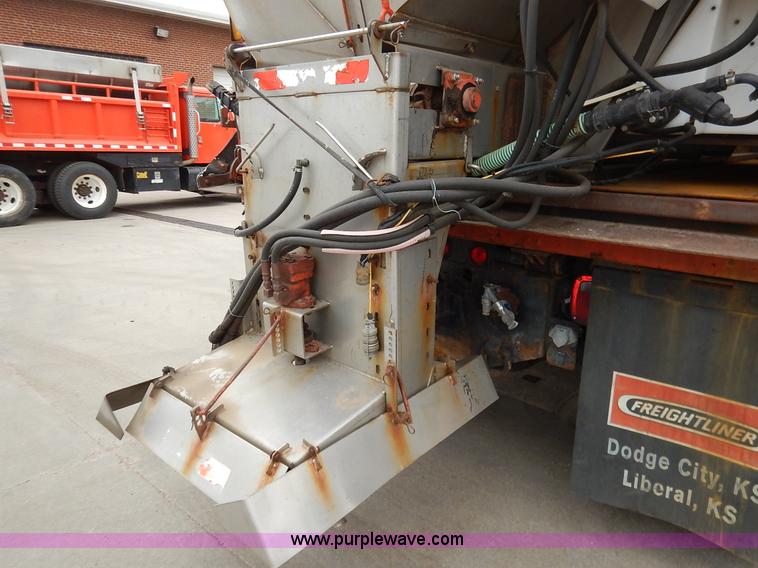 image for item K1678 2001 Sterling LT7500 dump truck