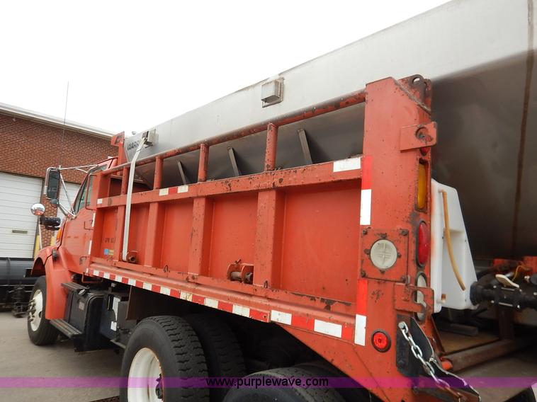 image for item K1678 2001 Sterling LT7500 dump truck