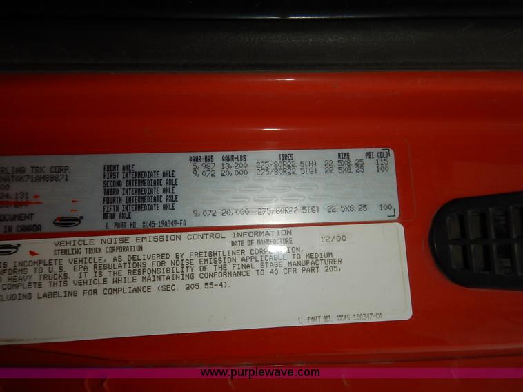 image for item K1678 2001 Sterling LT7500 dump truck