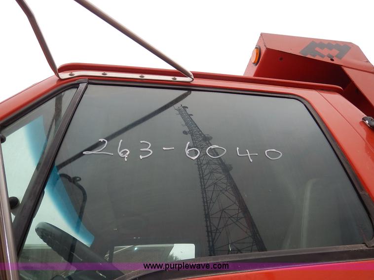 image for item K1678 2001 Sterling LT7500 dump truck