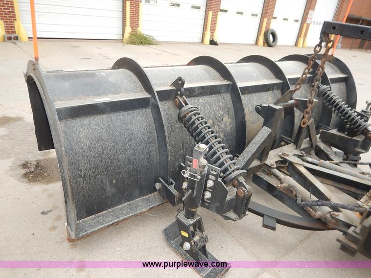 image for item K1681 1999 International 4900 dump truck