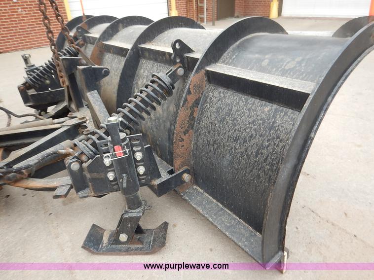 image for item K1681 1999 International 4900 dump truck