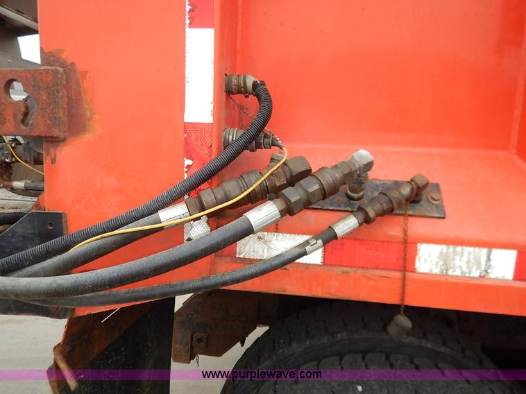 image for item K1681 1999 International 4900 dump truck