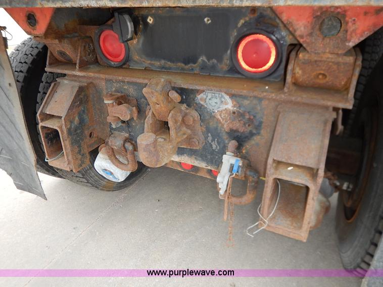 image for item K1681 1999 International 4900 dump truck