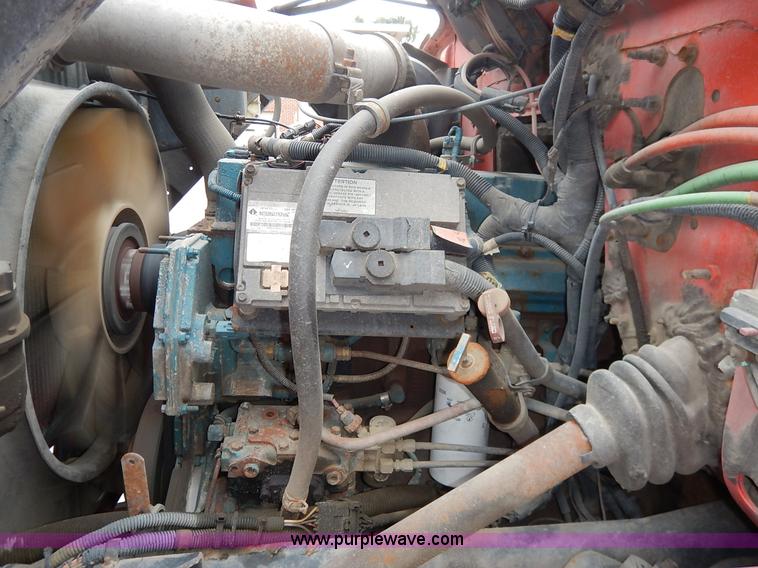 image for item K1681 1999 International 4900 dump truck