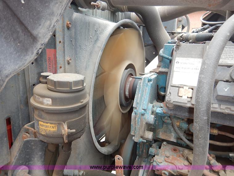 image for item K1681 1999 International 4900 dump truck