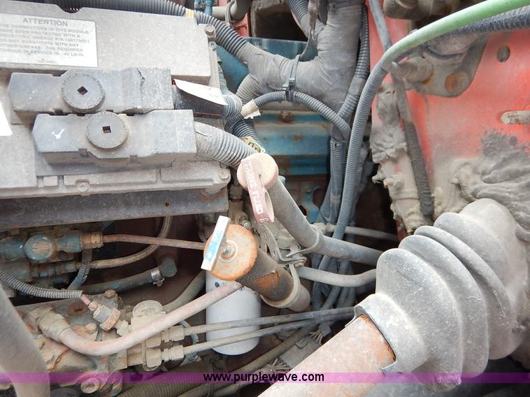 image for item K1681 1999 International 4900 dump truck