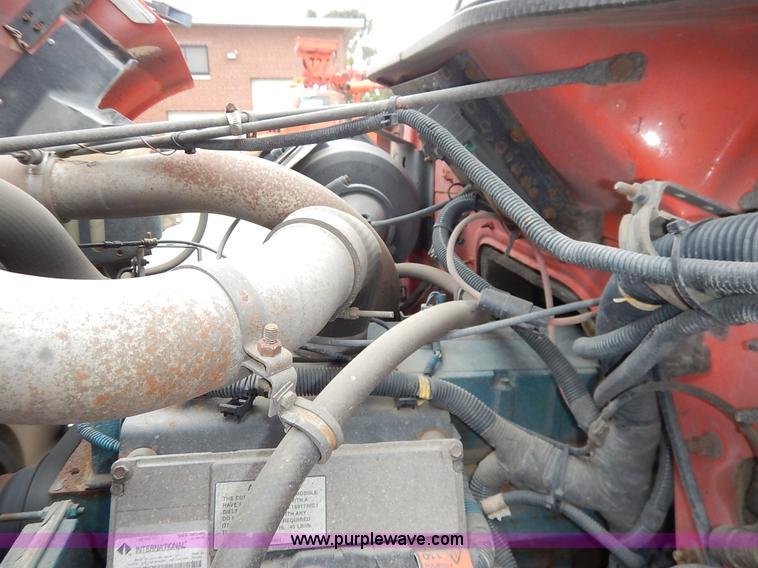 image for item K1681 1999 International 4900 dump truck