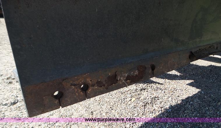 image for item K1681 1999 International 4900 dump truck