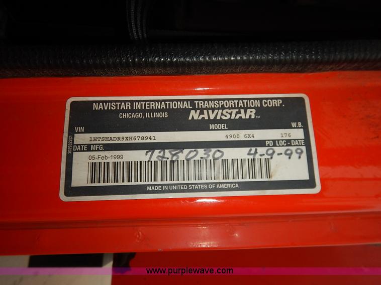 image for item K1681 1999 International 4900 dump truck