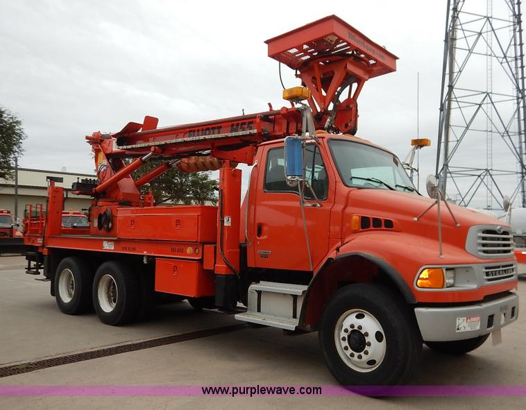 image for item K1682 2003 Sterling Acterra M8500 bucket truck