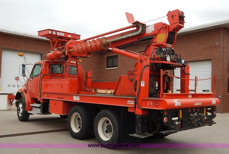 image for item K1682 2003 Sterling Acterra M8500 bucket truck