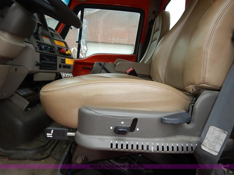 image for item K1682 2003 Sterling Acterra M8500 bucket truck