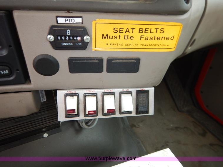 image for item K1682 2003 Sterling Acterra M8500 bucket truck