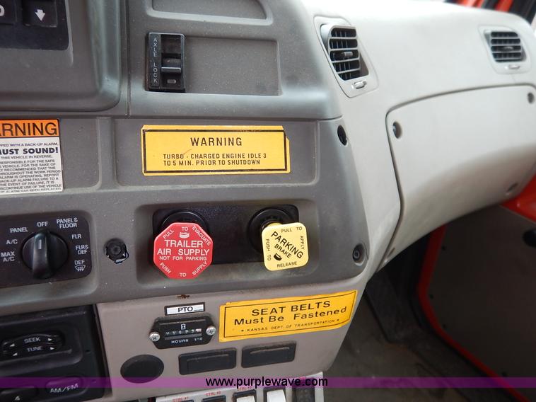 image for item K1682 2003 Sterling Acterra M8500 bucket truck