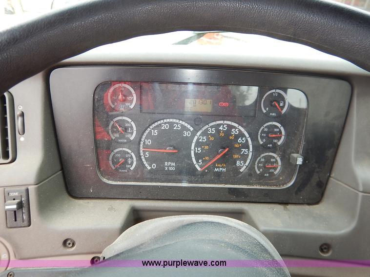 image for item K1682 2003 Sterling Acterra M8500 bucket truck