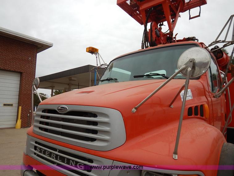 image for item K1682 2003 Sterling Acterra M8500 bucket truck