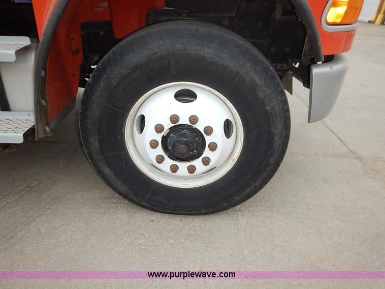 image for item K1682 2003 Sterling Acterra M8500 bucket truck