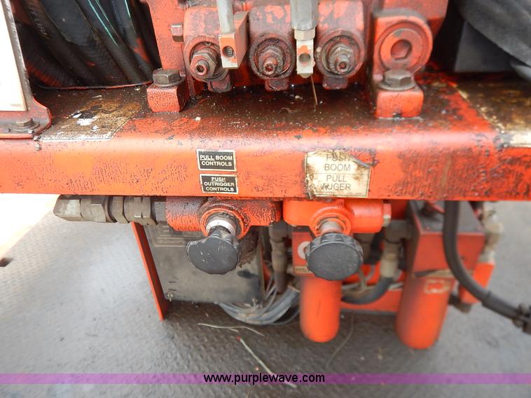 image for item K1682 2003 Sterling Acterra M8500 bucket truck