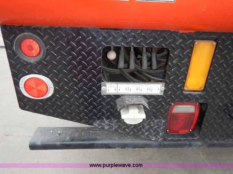 image for item K1682 2003 Sterling Acterra M8500 bucket truck